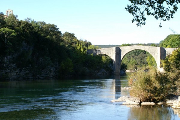 rec ALENTOURS Pont de Saint Etienne d'Issensac